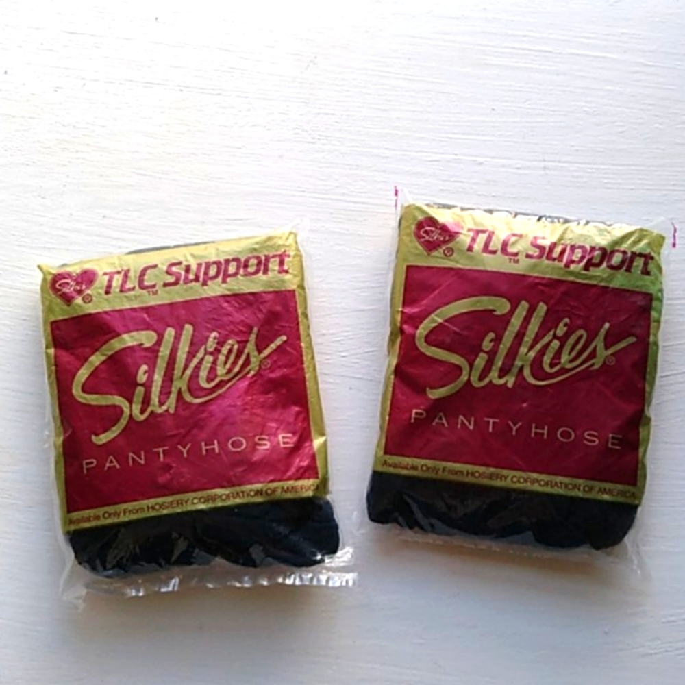 Vintage Silkies Pantyhose Queen Nwt